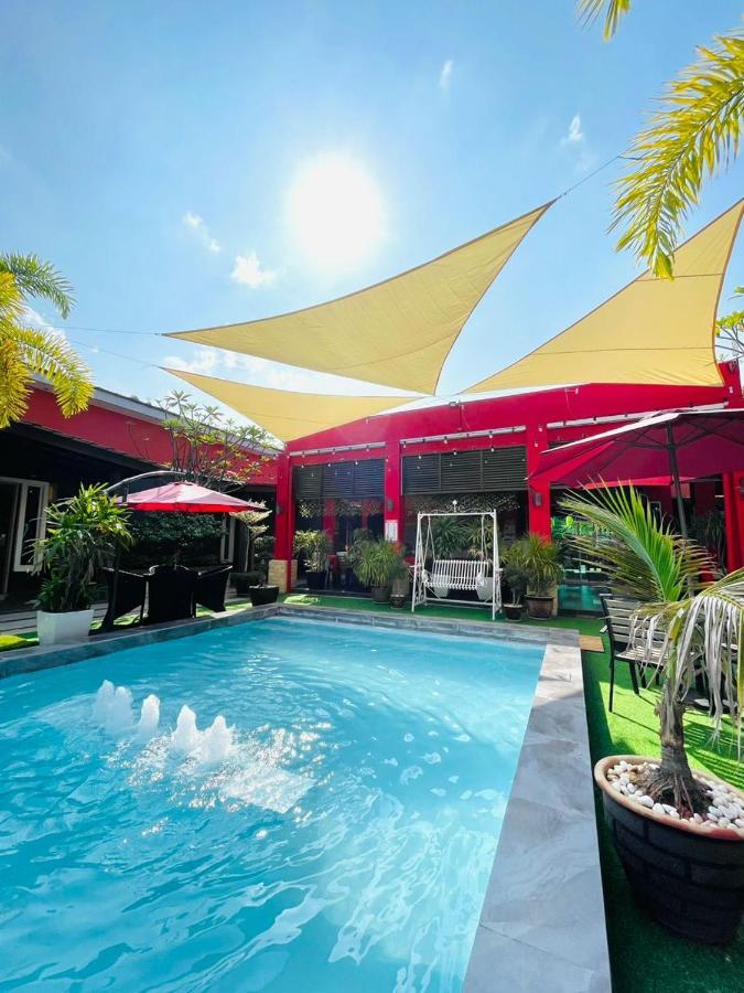 Villa Abadi Resort Пантай-Сенанг Экстерьер фото